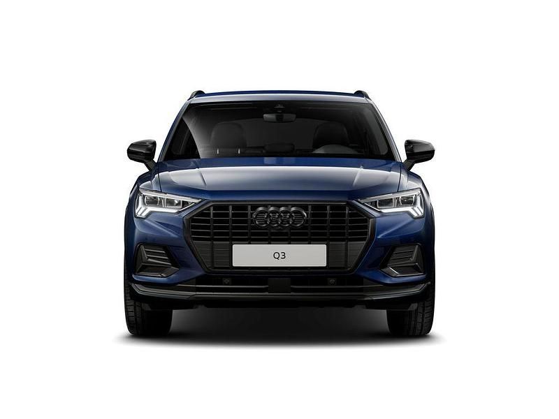 Gebraucht Audi Q3 Ambiente 150 PS (110 kW) 2025 Navarrablau metallic (metallic) SUV