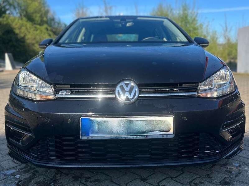 Schwarz Gebraucht 2017 VW Golf VII R-line Limousine | 14.000 € (Fairer Preis) - Bild 1/4