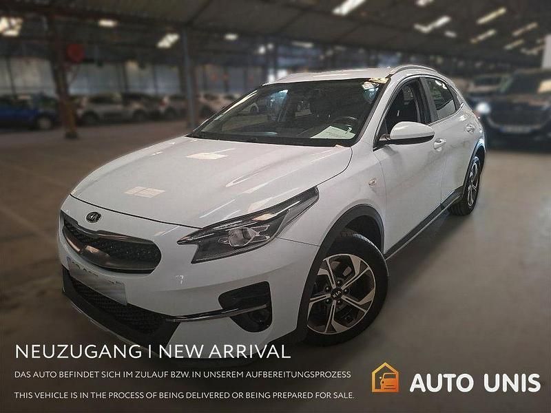 Weiß Gebraucht 2021 Kia XCeed 4 SUV | 14.756 € (Teuer) - Bild 1/4