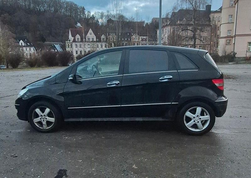 Gebraucht Mercedes B200 193 PS (141 kW) 2005 Schwarz Van / Kleinbus