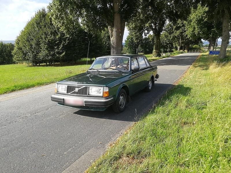 Gebraucht Volvo 240 107 PS (78 kW) 1980 Grün Limousine