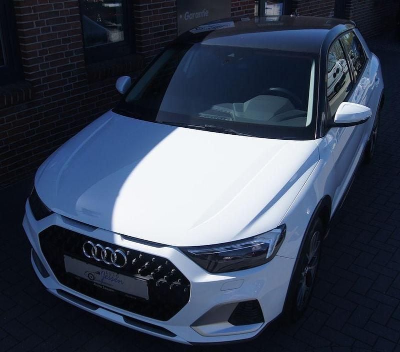 Second-hand Audi A1 Basis 116 CP (85 kW) 2020 Alb SUV