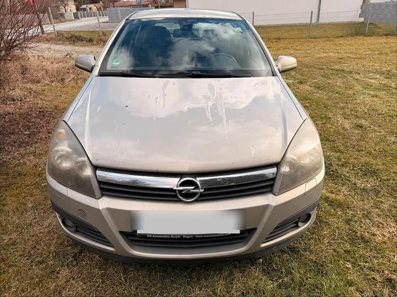 Gebraucht Opel Astra 77 PS (56 kW) 2007 Silber Kleinwagen