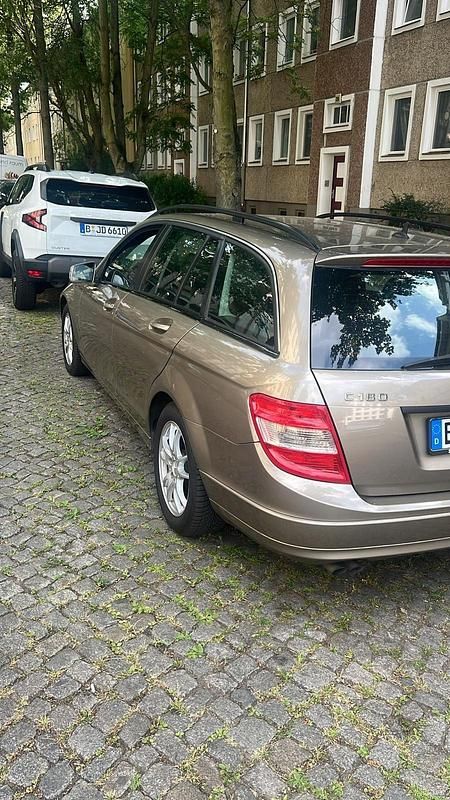 Beige Gebraucht 2010 Mercedes C180 Kombi | 3.800 € (Superpreis) - Bild 1/4