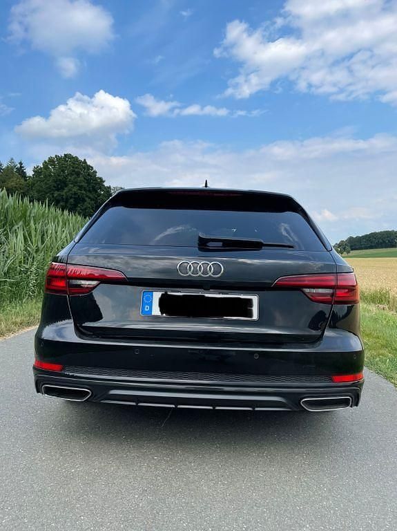 Gebraucht Audi A4 S-Line 190 PS (139 kW) 2019 Schwarz Kombi