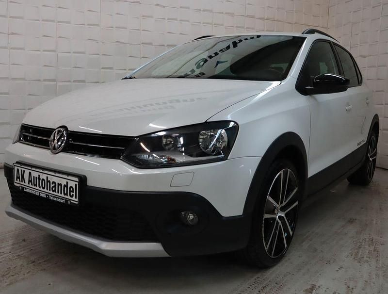 Weiß Gebraucht 2013 VW Polo Cross Kleinwagen | 7.390 € (Fairer Preis) - Bild 1/4