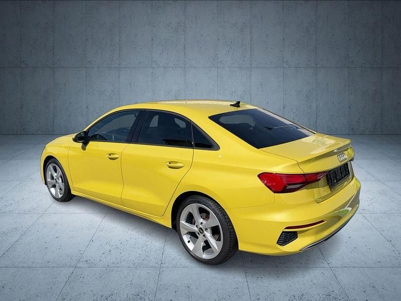 Używany Audi A3 Advanced Plus 150 KM (110 kW) 2022 Żółty Sedan/Limuzyna
