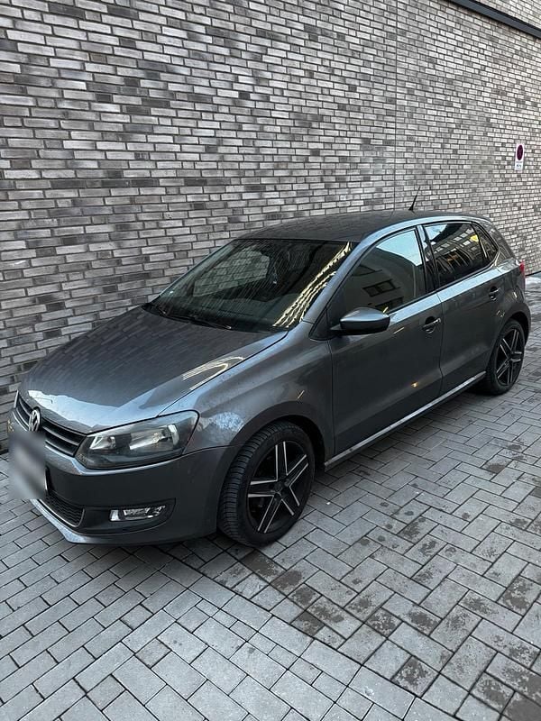 Braun Gebraucht 2013 VW Polo Kleinwagen | 3.850 € (Guter Preis) - Bild 1/4