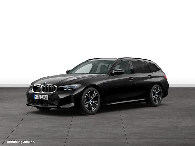 Schwarz Gebraucht 2024 BMW 330e Kombi | 47.734 € (Teuer) - Bild 1/3