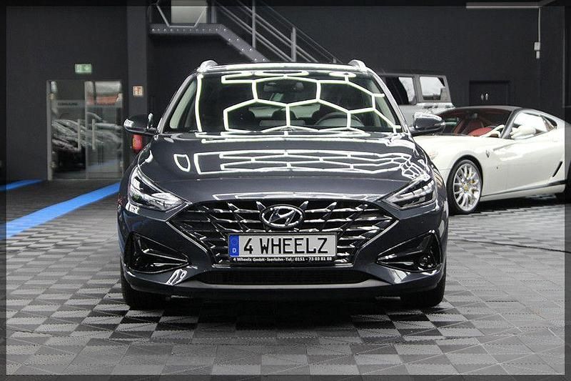 Gebraucht Hyundai i30 Prime 159 PS (116 kW) 2020 Grau Kombi