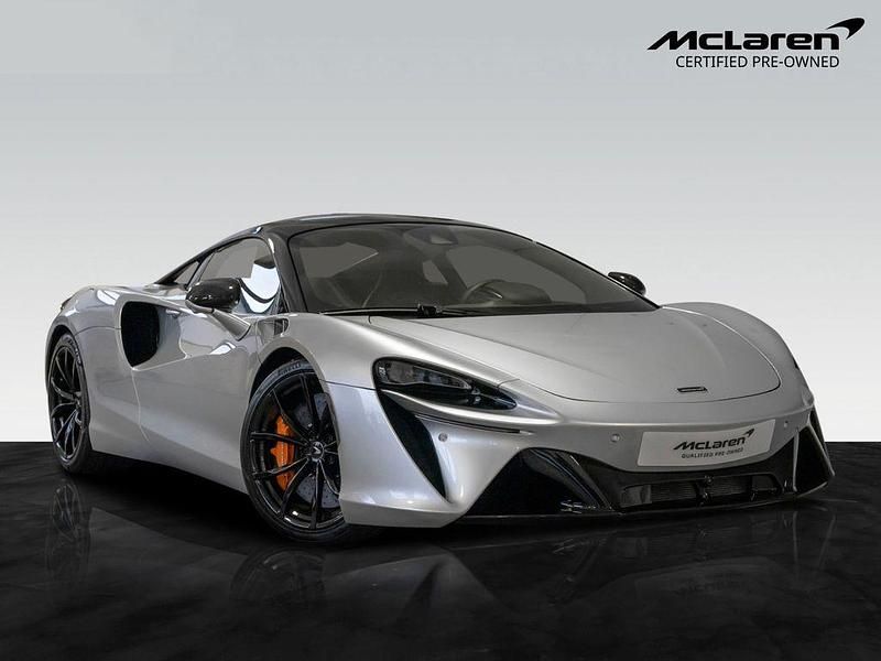 Silber Gebraucht 2024 McLaren Artura | 234.700 € - Bild 1/4