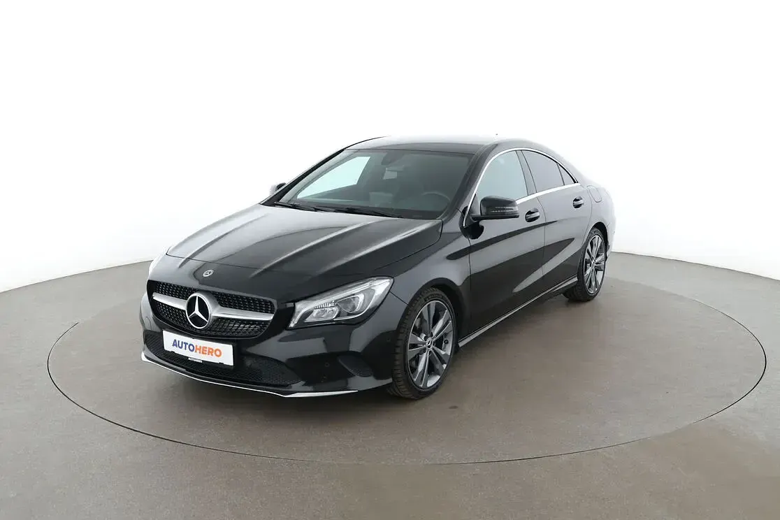 Gebraucht Mercedes CLA200 Urban 136 PS (100 kW) 2018 Coupé