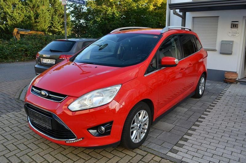 Rot Gebraucht 2013 Ford Grand C-Max Titanium Van / Kleinbus | 6.700 € (Fairer Preis) - Bild 1/4