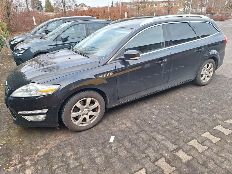 Gebraucht Ford Mondeo S 140 PS (102 kW) 2012 Schwarz Kombi