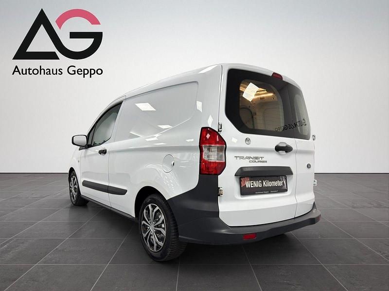 Second-hand Ford Transit 101 CP (74 kW) 2015 Alb Monovolum