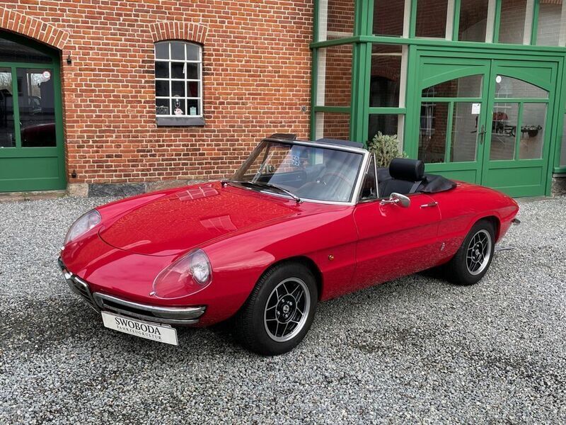 Rot Gebraucht 1973 Alfa Romeo Spider Cabrio | 59.500 € - Bild 1/4