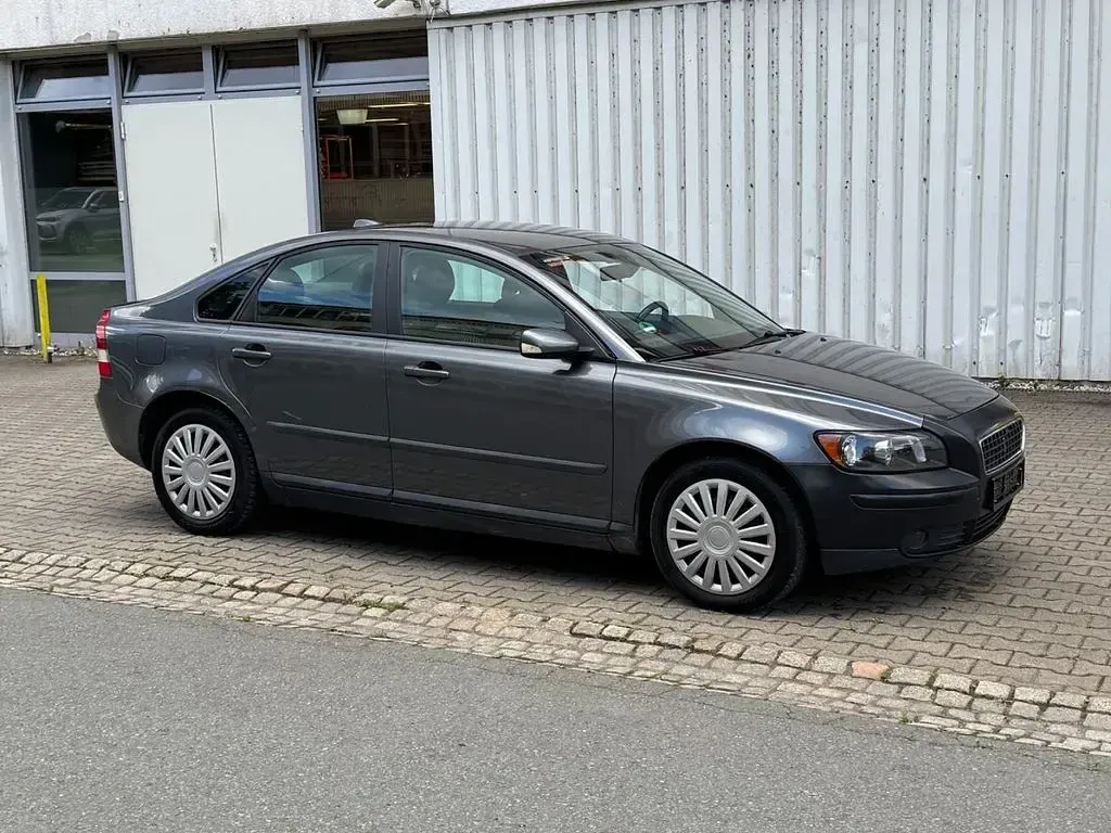 Gebraucht Volvo S40 Kinetic 109 PS (80 kW) 2005 Grau Limousine
