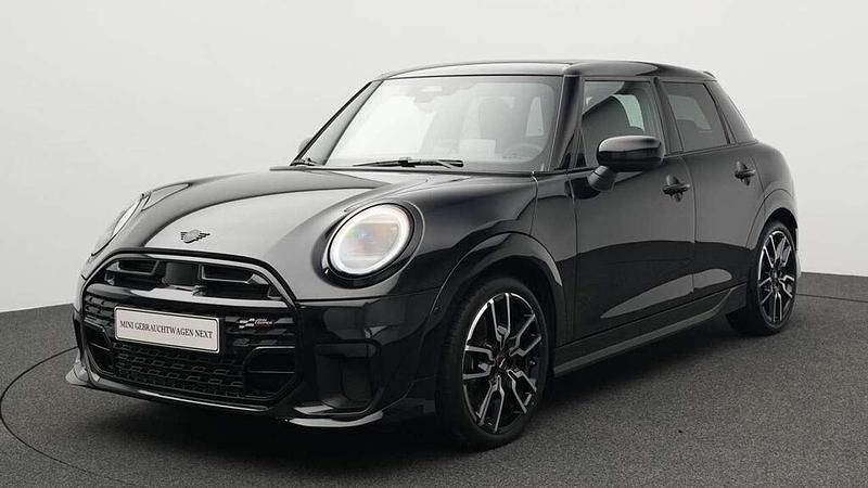 Schwarz Gebraucht 2024 Mini John Cooper Works Kleinwagen | 33.990 € (Fairer Preis) - Bild 1/4