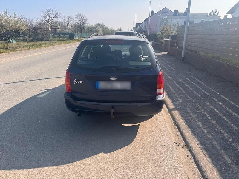 Gebraucht Ford Focus 115 PS (84 kW) 2003 Blau Kombi
