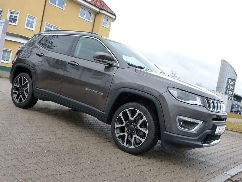 Gebraucht Jeep Compass Limited 170 PS (125 kW) 2019 Grau SUV