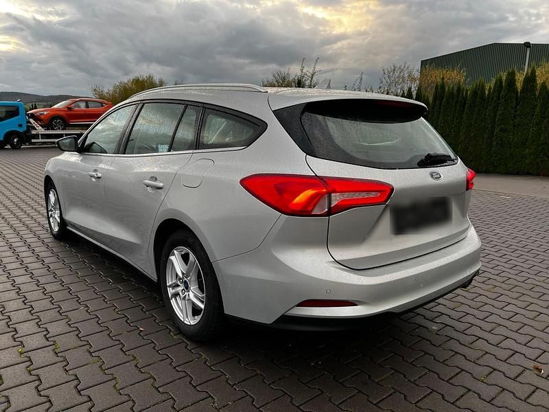 Second-hand Ford Focus 120 CP (88 kW) 2019 Argintiu Break