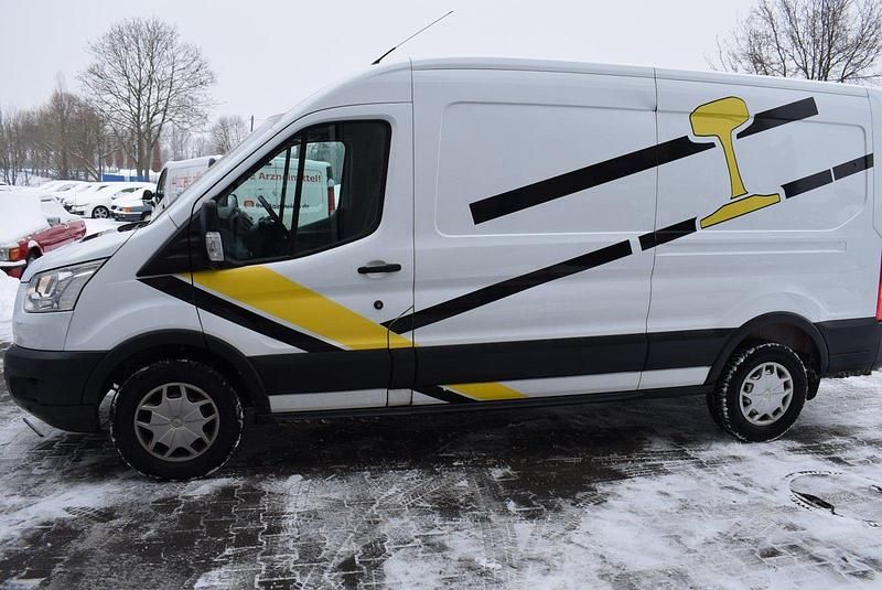Gebraucht Ford Transit 130 PS (95 kW) 2017 Weiß Van / Kleinbus