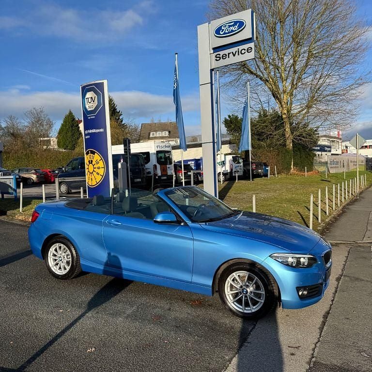 Gebraucht BMW 218 Advantage 136 PS (100 kW) 2018 Blau Cabrio