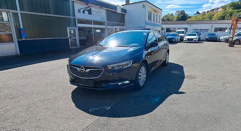 Schwarz Gebraucht 2018 Opel Insignia Innovation Limousine | 12.900 € (Fairer Preis) - Bild 1/4