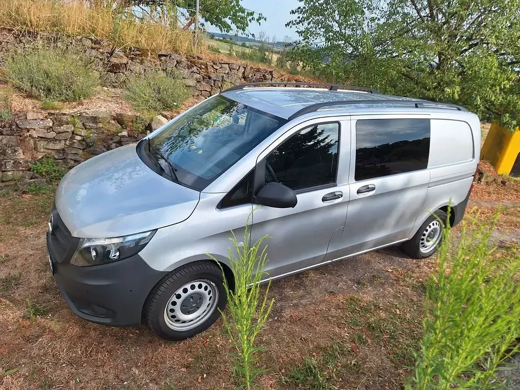 Gebraucht Mercedes Vito 136 PS (100 kW) 2021 Silber Van
