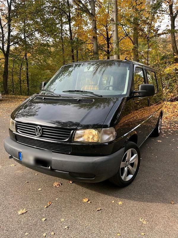 Schwarz Gebraucht 2002 VW Caravelle Van / Kleinbus | 18.999 € - Bild 1/4
