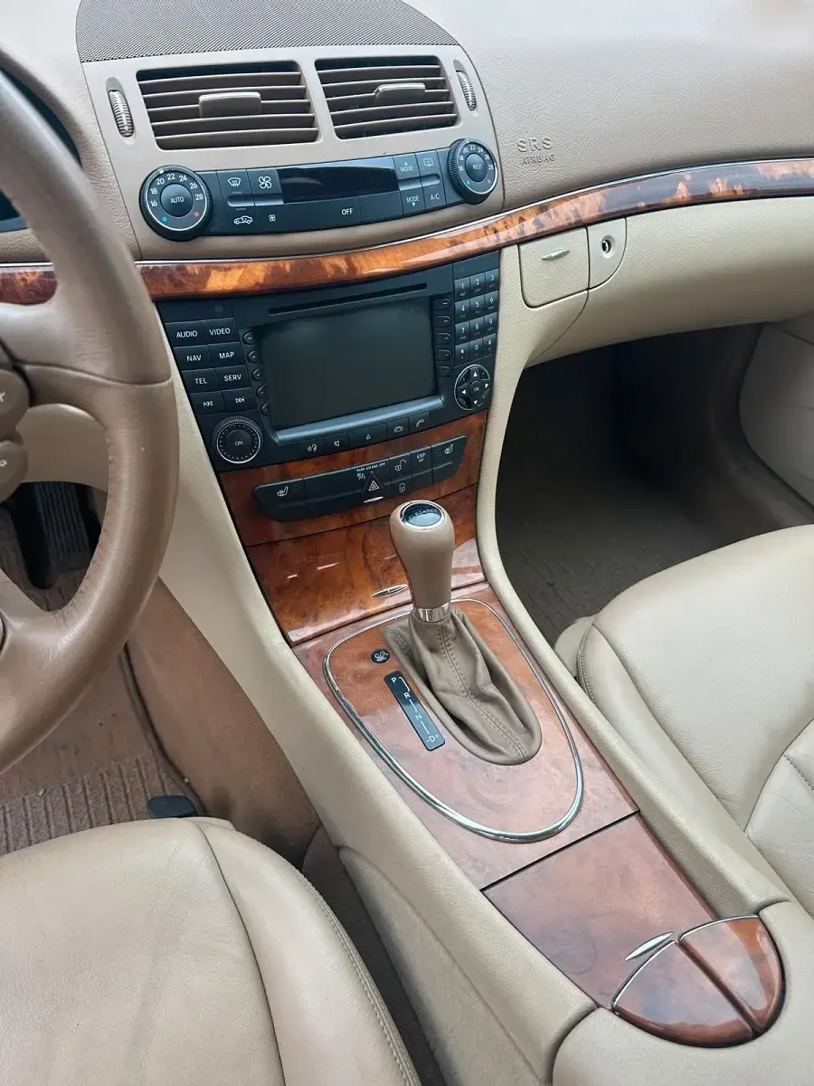 Gebraucht Mercedes E280 190 PS (139 kW) 2006 Gold Kombi