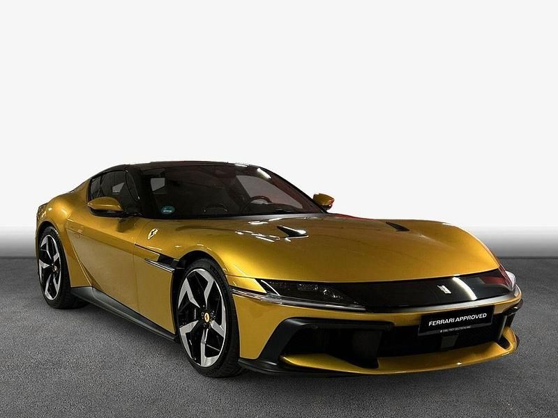 Gebraucht Ferrari 12 Cilindri 831 PS (611 kW) 2025 Gelb