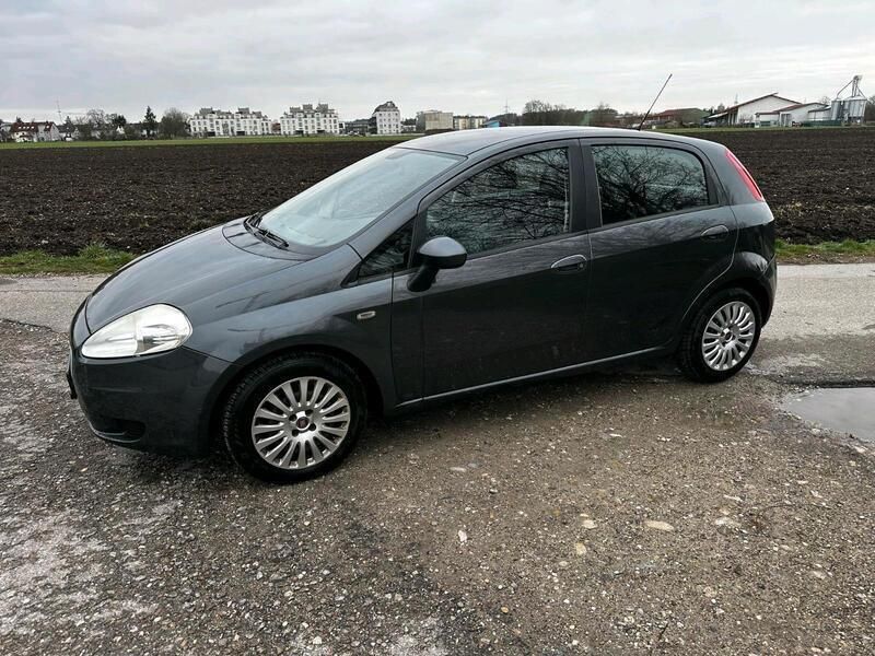 Grau Gebraucht 2009 Fiat Grande Punto Kleinwagen | 3.000 € (Etwas zu teuer) - Bild 1/4
