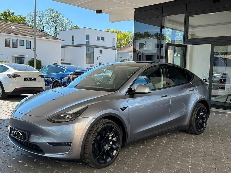 Brugt Tesla Model Y 378 kW (514 HK) 2024 Sølv SUV