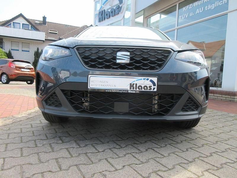 Grau Gebraucht 2024 Seat Ibiza Limousine | 18.690 € (Fairer Preis) - Bild 1/4