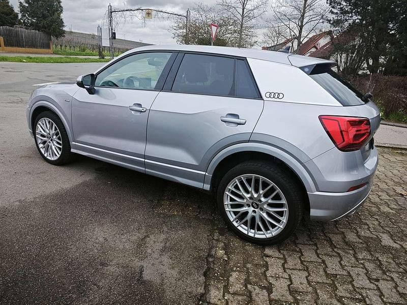Gebraucht Audi Q2 S-Line 150 PS (110 kW) 2019 Florettsilber metallic SUV