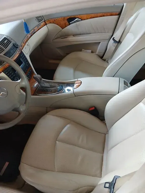 Gebraucht Mercedes E200 Elegance 163 PS (119 kW) 2005 Schwarz Limousine