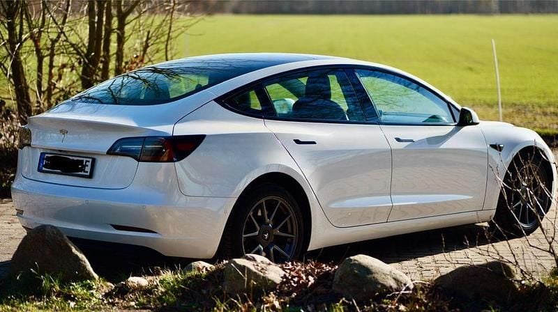 Gebraucht Tesla Model 3 Standard Range Plus 225 kW (306 PS) 2021 Schwarz Limousine