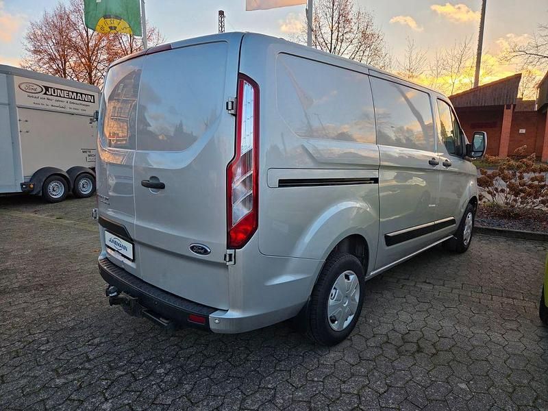 Gebraucht Ford Transit Custom Trend 105 PS (77 kW) 2021 Silber Limousine