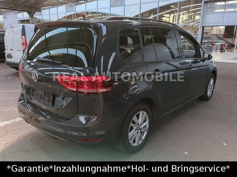 Gebraucht VW Touran 150 PS (110 kW) 2020 Grau Van / Kleinbus