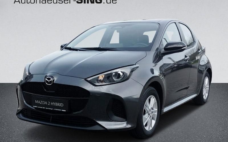 Grau (lead grey) Neu 2025 Mazda 2 Center-Line Kleinwagen | 21.890 € (Guter Preis) - Bild 1/4
