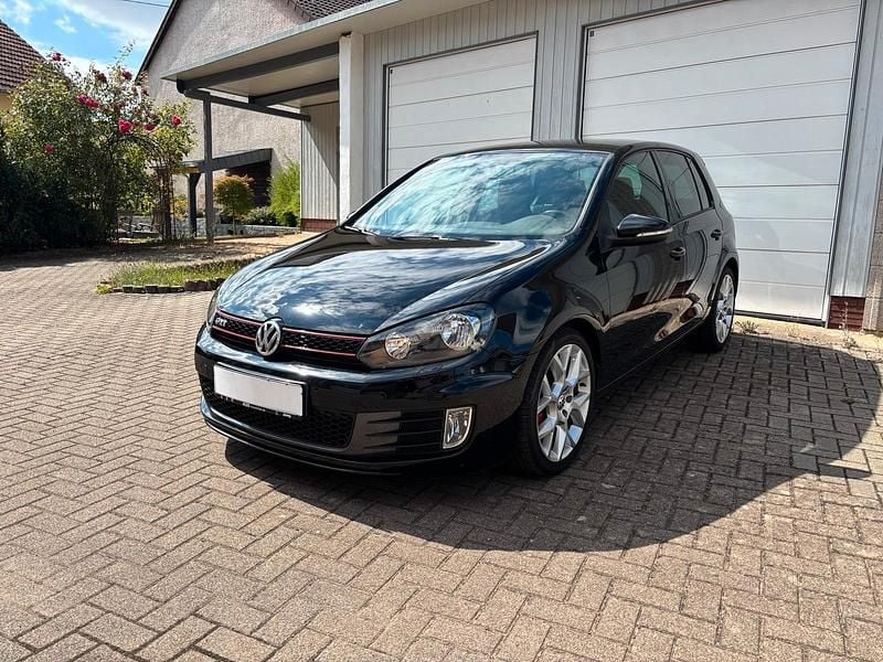 Schwarz Gebraucht 2009 VW Golf VI Edition Limousine | 11.900 € (Teuer) - Bild 1/4