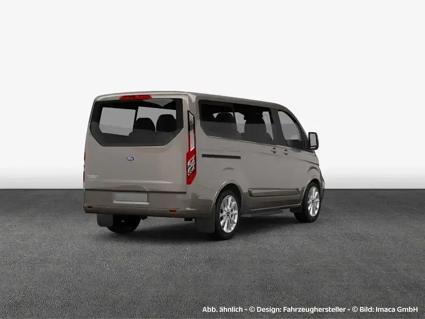 Gebraucht Ford Tourneo Custom Titanium 185 PS (136 kW) 2021 Silber Van