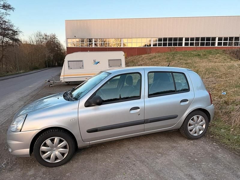 Gebraucht Renault Clio II Authentique 75 PS (55 kW) 2011 Grau Limousine