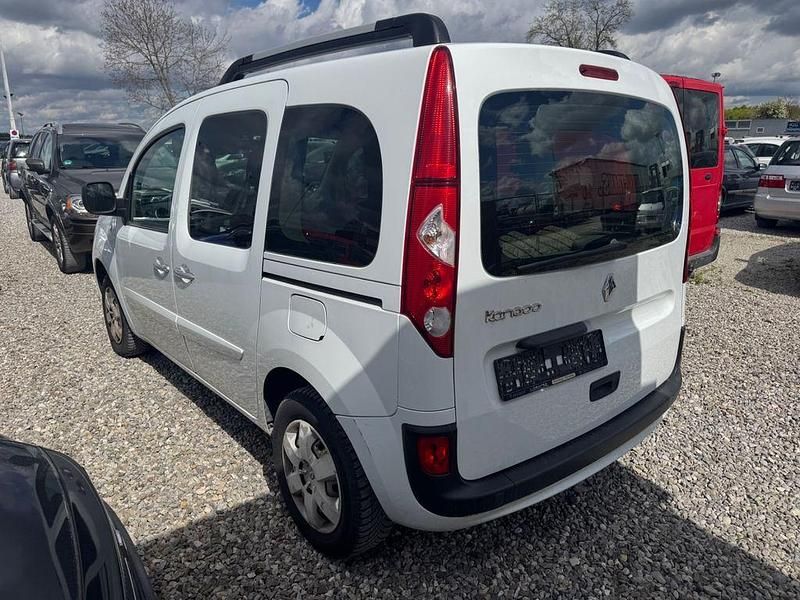Gebraucht Renault Kangoo 106 PS (77 kW) 2012 Weiß Van / Kleinbus