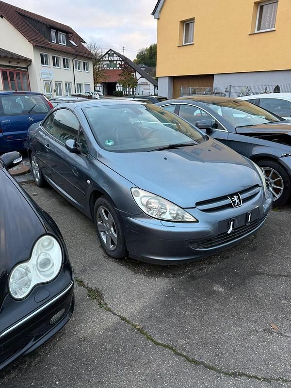 Grau Gebraucht 2004 Peugeot 307 CC Cabrio | 500 € (Superpreis) - Bild 1/4
