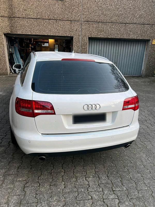Gebraucht Audi A6 170 PS (125 kW) 2010 Weiß Limousine