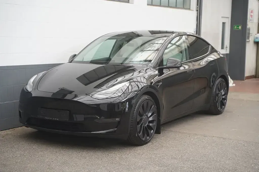 Gebraucht Tesla Model Y Performance 392 kW (534 PS) 2024 Schwarz SUV