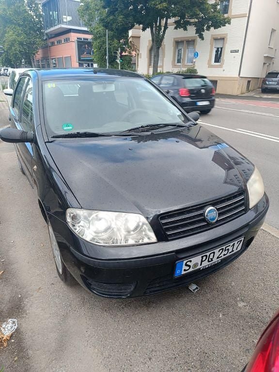 Schwarz Gebraucht 2004 Fiat Punto Active Kleinwagen | 599 € (Guter Preis) - Bild 1/4