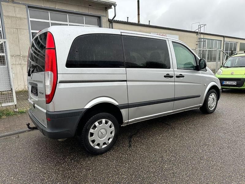 Gebraucht Mercedes Vito 150 PS (110 kW) 2006 Silber Van
